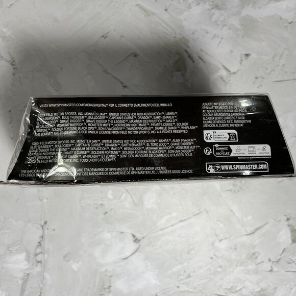 NEW Monster Jam LUMBERJACK Vs AXE Die Cast Truck 1:64 Double Down Showdown - Picture 9 of 11